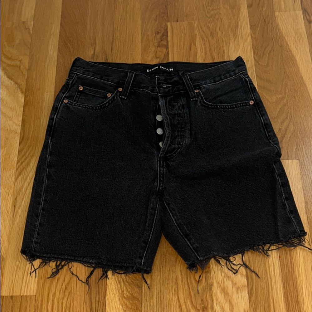 Aritzia denim forum - the Nina Midi short